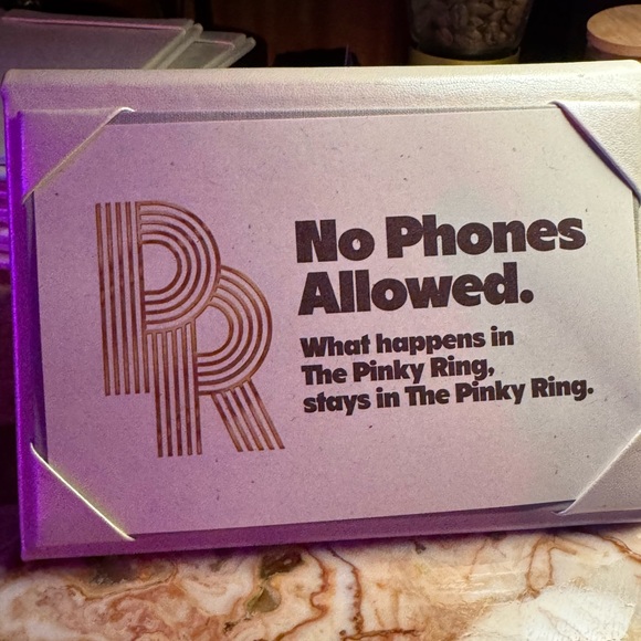 Meet your Posher, Latice - Picture 3 of 6